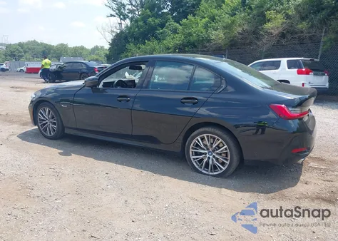 2023 BMW 3 Series 330E из США, поврежденный, VIN 3MW39FF00P8D08621